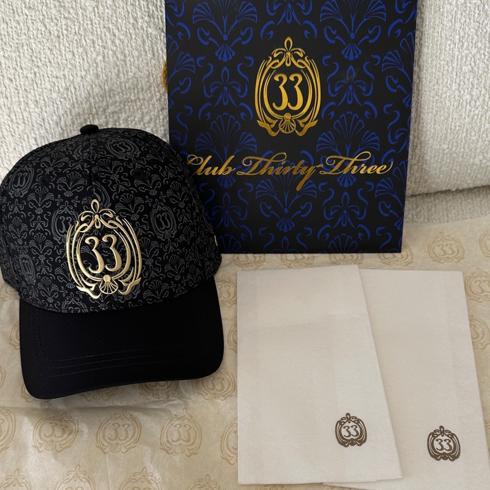 NWT Disneyland Club 33 Baseball Hat